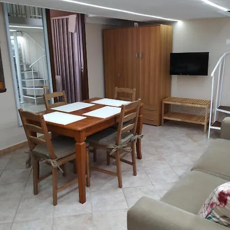 Locazione Turistica Le Fate Guest house 2*